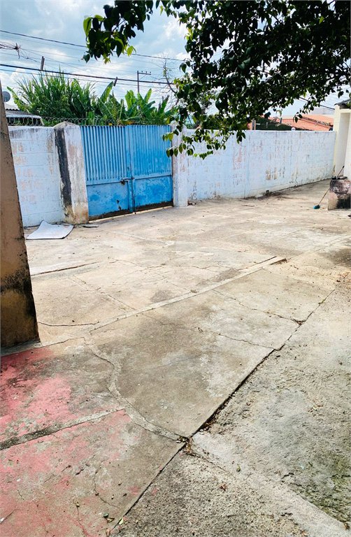 Casa à venda com 2 quartos, sendo 1 suíte, em Jardim Hungares, Sorocaba, SP