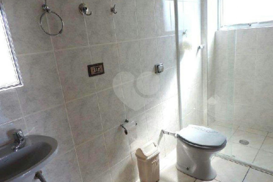 Apartamento à venda com 2 quartos, sendo 1 suíte,  em Loteamento João Batista Julião, Guarujá, SP