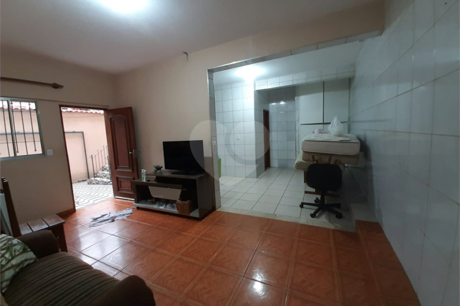 Sobrado à venda com 3 quartos, sendo 1 suíte, em Jardim Peri, São Paulo, SP