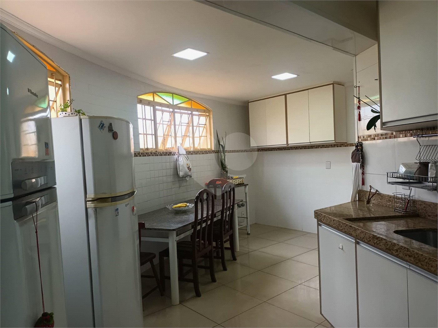 Linda casa em ótima localização!!