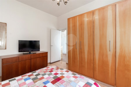 Casa à venda com 3 quartos, sendo 1 suíte,  em Pinheiros, São Paulo, SP