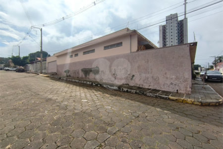 Casa à venda com 3 quartos, sendo 1 suíte, em Vila Ginez, Itapetininga, SP
