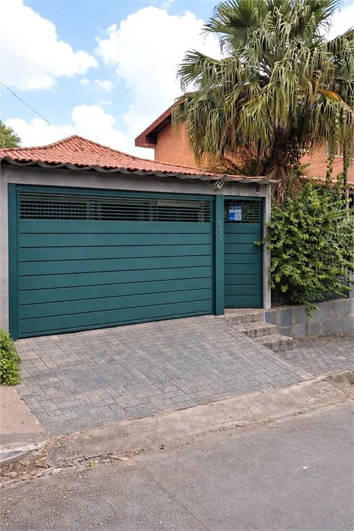 Casa à venda com 3 suítes em Jardim Leonor, São Paulo, SP
