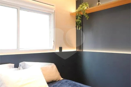 Apartamento à venda com 4 quartos, sendo 2 suítes,  em Vila Anastácio, São Paulo, SP