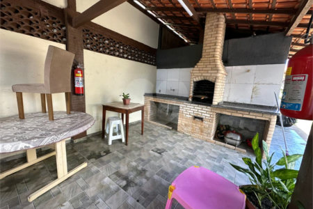 Casa em condomínio à venda com 2 quartos, sendo 1 suíte, em Ogiva, Cabo Frio, RJ