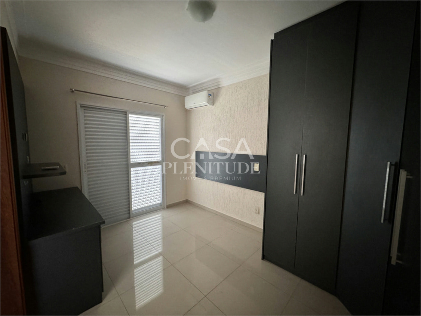 Casa em condomínio à venda com 3 suítes em Vila Haro, Sorocaba, SP