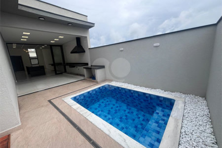 Casa à venda com 3 suítes no condomínio Campos do Conde I e II, Sorocaba - SP