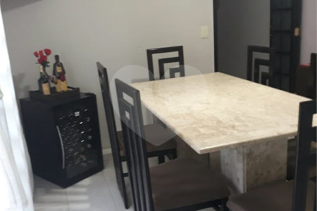 Sobrado à venda com 2 suítes em Conjunto Residencial Jardim Canaã, São Paulo, SP