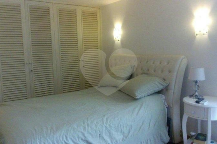 Sobrado à venda com 5 quartos, sendo 2 suítes, em Butantã, São Paulo, SP