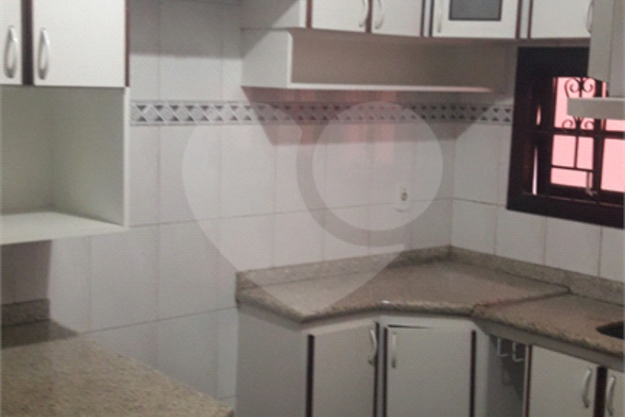 Sobrado à venda com 3 quartos, sendo 1 suíte, no Brasilândia, São Paulo, SP