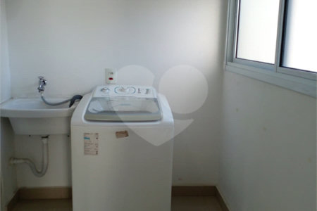 Apartamento à venda com 3 quartos, sendo 1 suíte, em Jardim Vazani, São Paulo, SP
