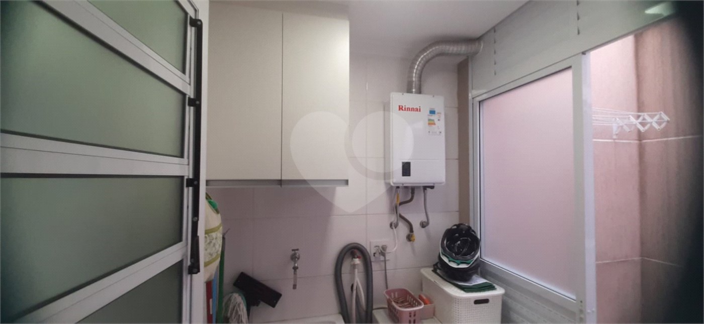 Casa à venda com 3 quartos, sendo 2 suítes, no condomínio Mário Araújo, São Paulo - SP