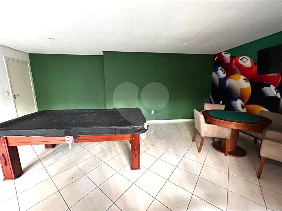Apartamento à venda com 3 quartos, sendo 1 suíte,  em Vila Paulo Silas, São Paulo, SP