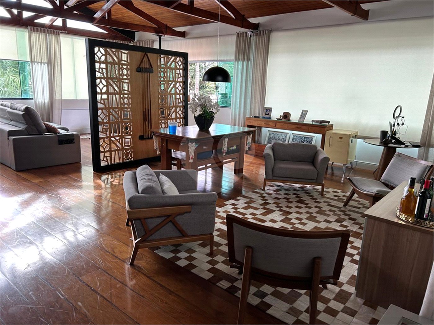 Casa à venda com 2 suítes no condomínio Residencial, Mogi das Cruzes - SP