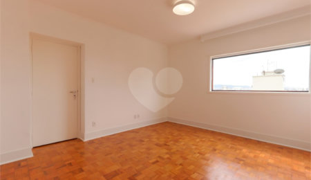 Apartamento à venda com 3 quartos, sendo 1 suíte,  em Santa Cecília, São Paulo, SP