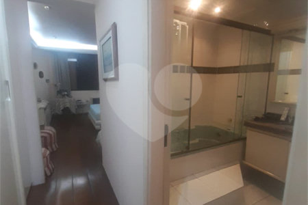 Apartamento à venda com 3 suítes no Centro, Sorocaba, SP