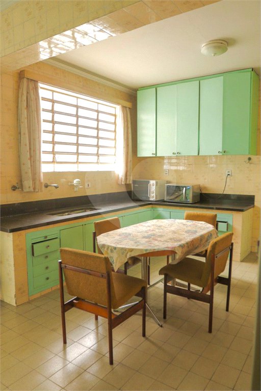 Casa à venda com 3 quartos no condomínio Paderewsky, São Paulo - SP