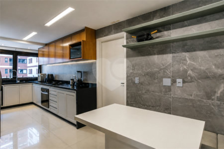 Apartamento à venda com 3 suítes em Granja Julieta, São Paulo, SP