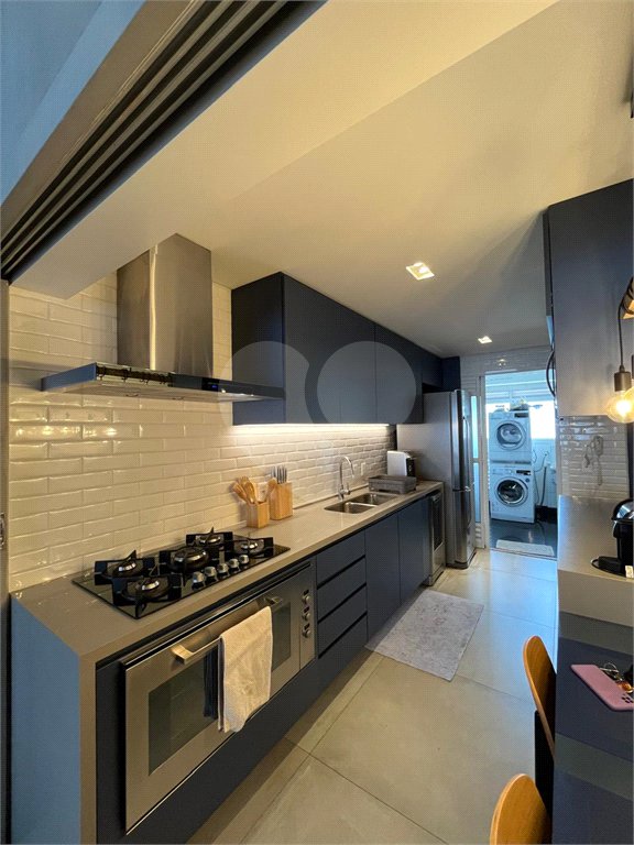 Apartamento à venda com 3 quartos, sendo 2 suítes, em Cerqueira César, São Paulo, SP