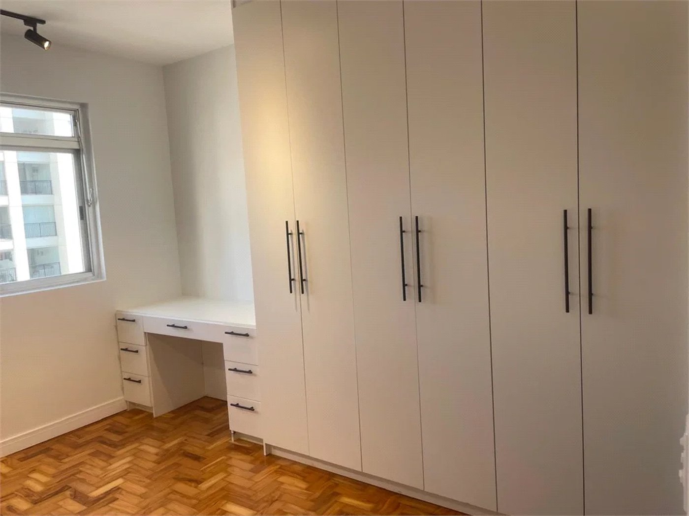Apartamento à venda com 2 suítes em Pinheiros, São Paulo, SP