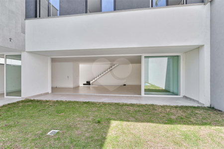 Casa à venda com 4 suítes no condomínio Edifício Jade, São Paulo - SP