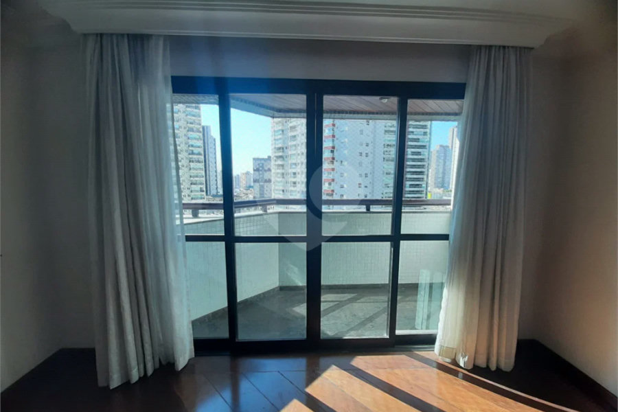 Apartamento à venda com 3 suítes em Tatuapé, São Paulo, SP