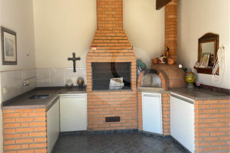 Casa à venda com 4 quartos, sendo 2 suítes, no condomínio Monte Belo, Salto - SP