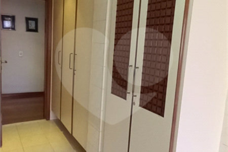 Apartamento à Venda em Mirandópolis com 4 Dormitórios, 2 Suítes e 4 Vagas