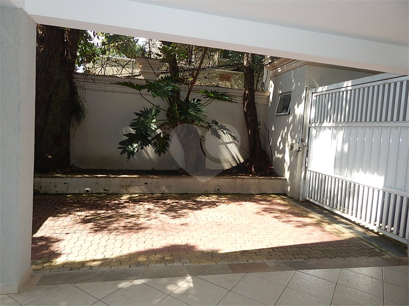 Casa à venda com 3 suítes no condomínio Quinta de Santo Antônio, São Paulo - SP