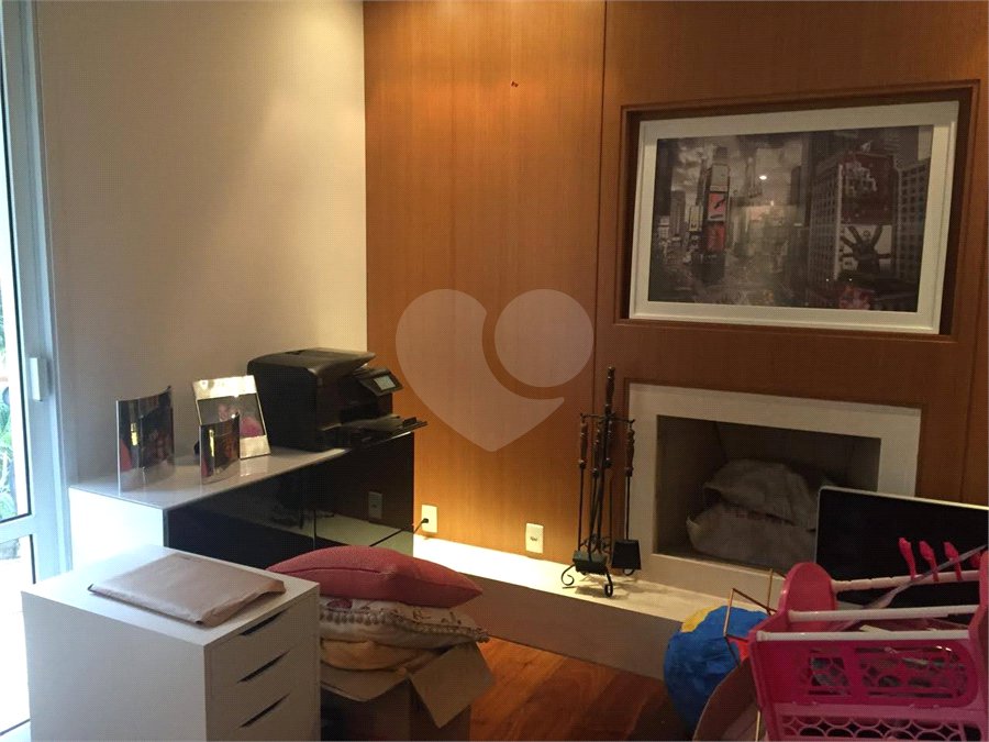 Apartamento à venda ou para alugar com 4 suítes em Santo Amaro, São Paulo, SP
