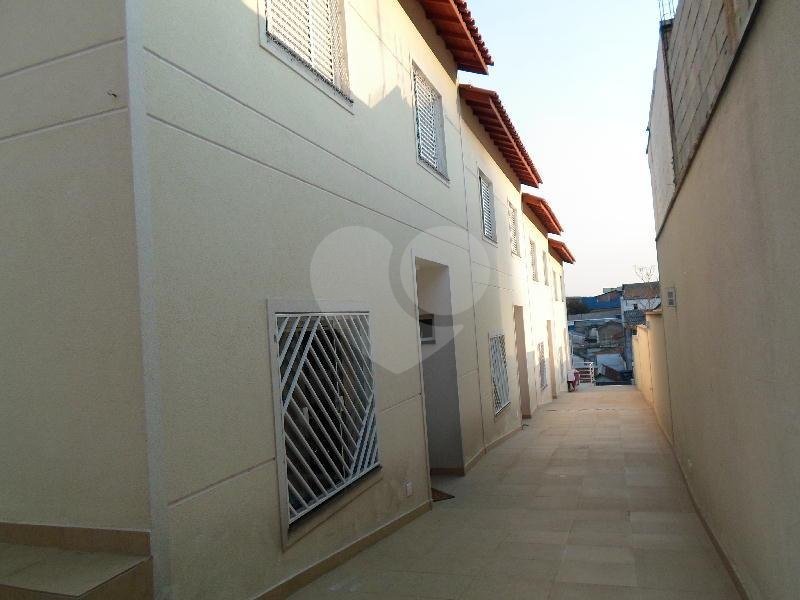 Casa à venda com 3 quartos, sendo 1 suíte,  no condomínio Fernandes, São Paulo - SP