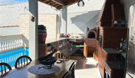 Casa à venda com 3 quartos, sendo 1 suíte, em Retiro das Fontes, Atibaia, SP