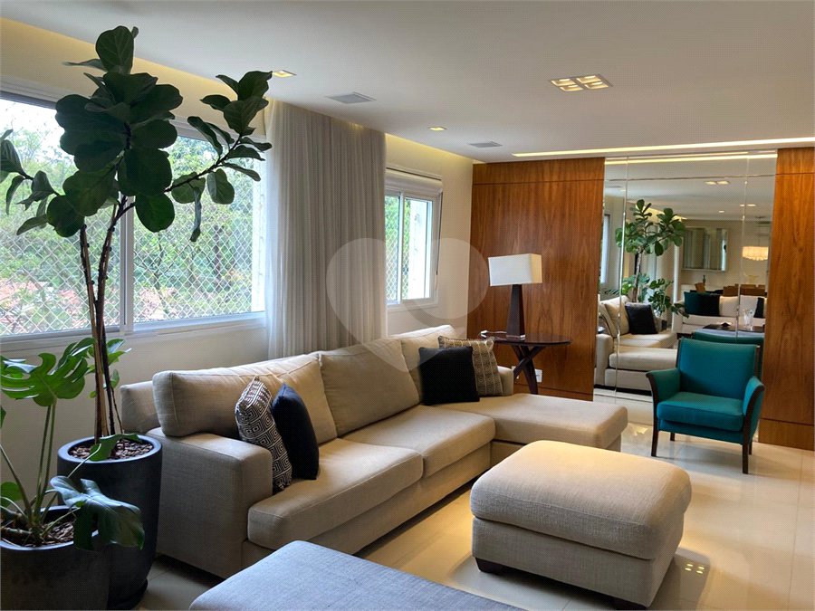 Apartamento para alugar com 3 suítes em Granja Julieta, São Paulo, SP