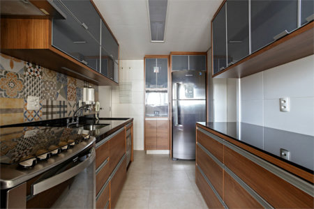Apartamento à venda com 3 quartos, sendo 1 suíte,  em Jardim das Acácias, São Paulo, SP