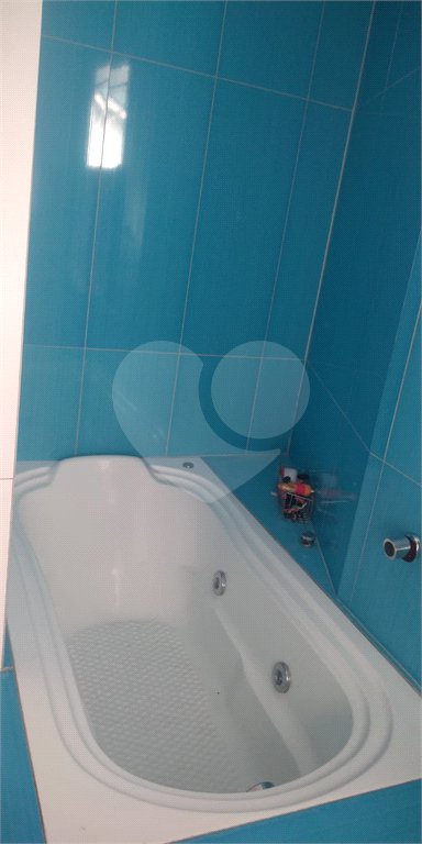 Sobrado à venda com 5 quartos, sendo 4 suítes, em Horto, São Paulo, SP