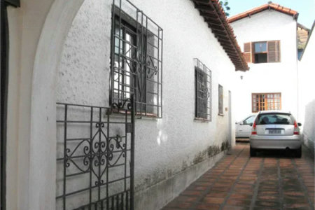 Casa à venda com 4 quartos, sendo 1 suíte, em Lapa, São Paulo, SP