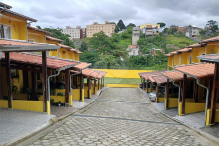 Casa à venda com 2 quartos no condomínio Residencial Armênia, Ferraz de Vasconcelos - SP