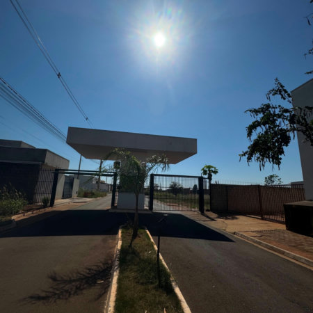 Casa à venda com 2 quartos em Jardim Carandá, Três Lagoas, MS