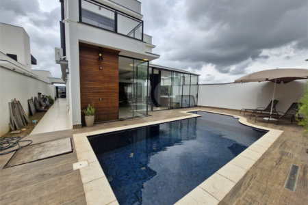 Casa à venda com 3 suítes no condomínio Mirante dos Ipês, Salto - SP