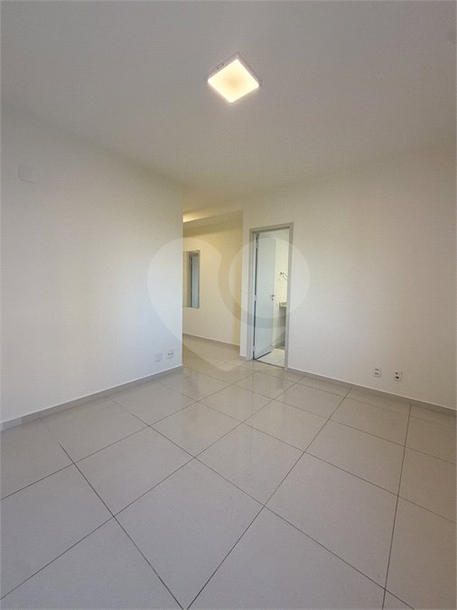 Apartamento para alugar com 2 quartos, sendo 1 suíte,  em Vila Suissa, Mogi das Cruzes, SP