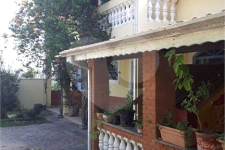 Chácara à venda com 3 quartos, sendo 2 suítes, em Chácara Companheiros, Jundiaí, SP
