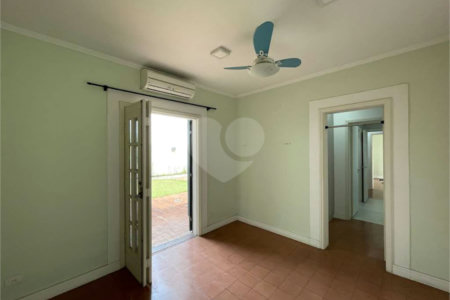 Casa à venda com 4 suítes no condomínio Miollo da Granja, Cotia - SP