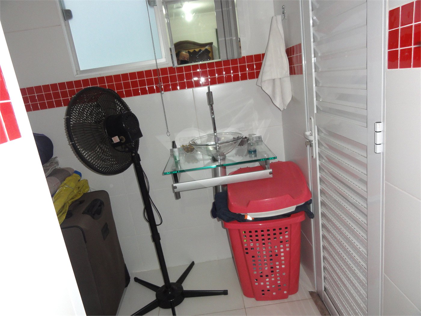 Sobrado à venda com 3 quartos, sendo 1 suíte, em Tremembé, São Paulo, SP