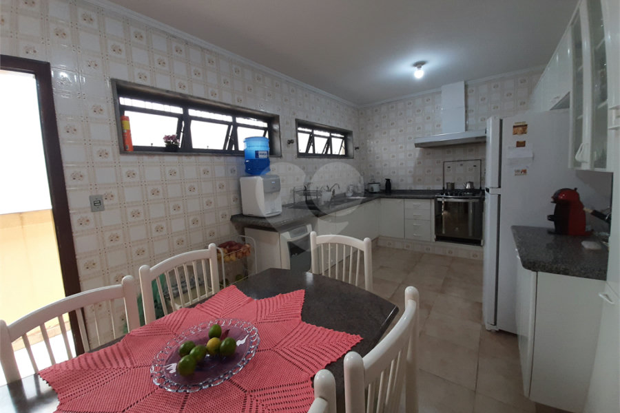 Casa Térrea à venda com 4 quartos, sendo 1 suíte,  em Jardim França, São Paulo, SP