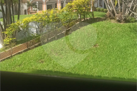 Casa à venda com 4 quartos, sendo 3 suítes, em Jardim Itaperi, Atibaia, SP
