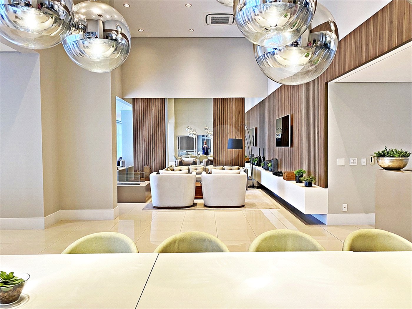 Apartamento à venda com 3 suítes em Santana, São Paulo, SP