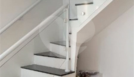 Sobrado à venda com 2 quartos em Santana, São Paulo, SP