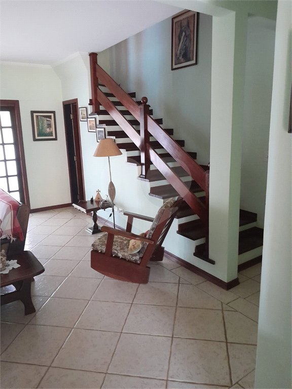 Chácara à venda com 4 quartos, sendo 1 suíte,  em Vila Dom Pedro, Atibaia, SP