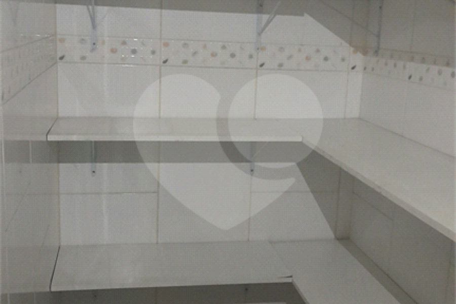Sobrado à venda com 3 quartos, sendo 1 suíte, em Tremembé, São Paulo, SP