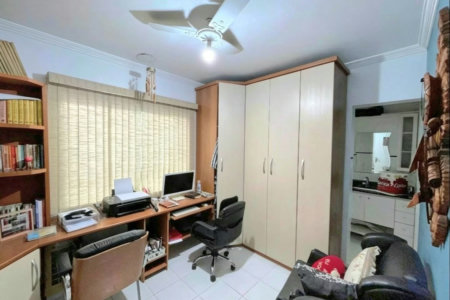 Casa com 3 dormitórios à venda, 210 m² por R$ 1.200.000,00 - Encruzilhada - Santos/SP